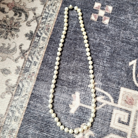 Vintage Faux Pearl Necklace Sterling Clasp - Picture 1 of 8